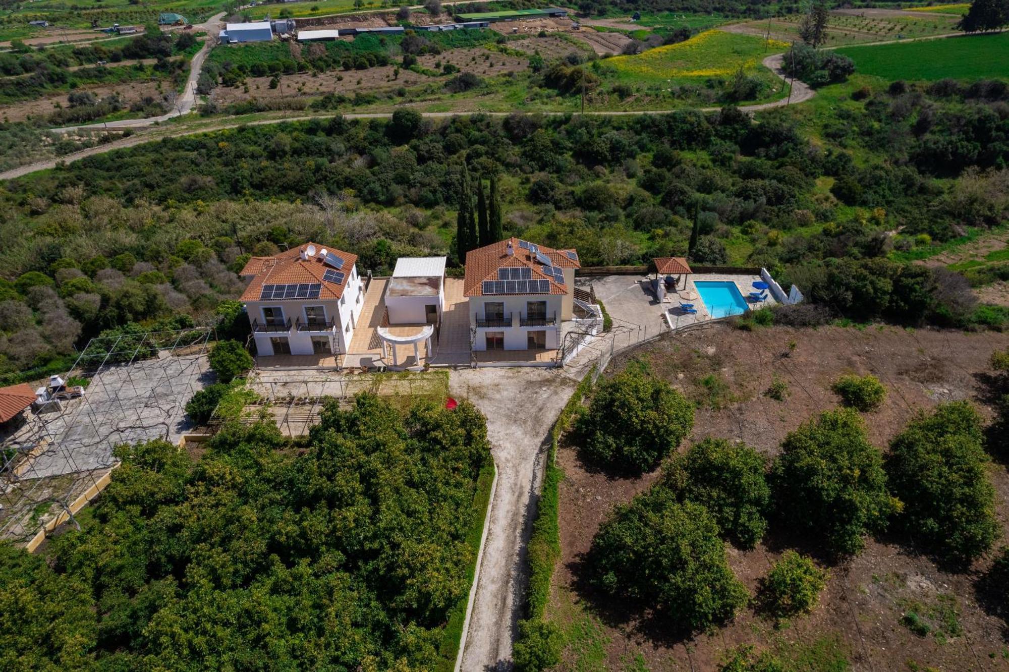 Villa Ira Finiki Lachi Luaran gambar
